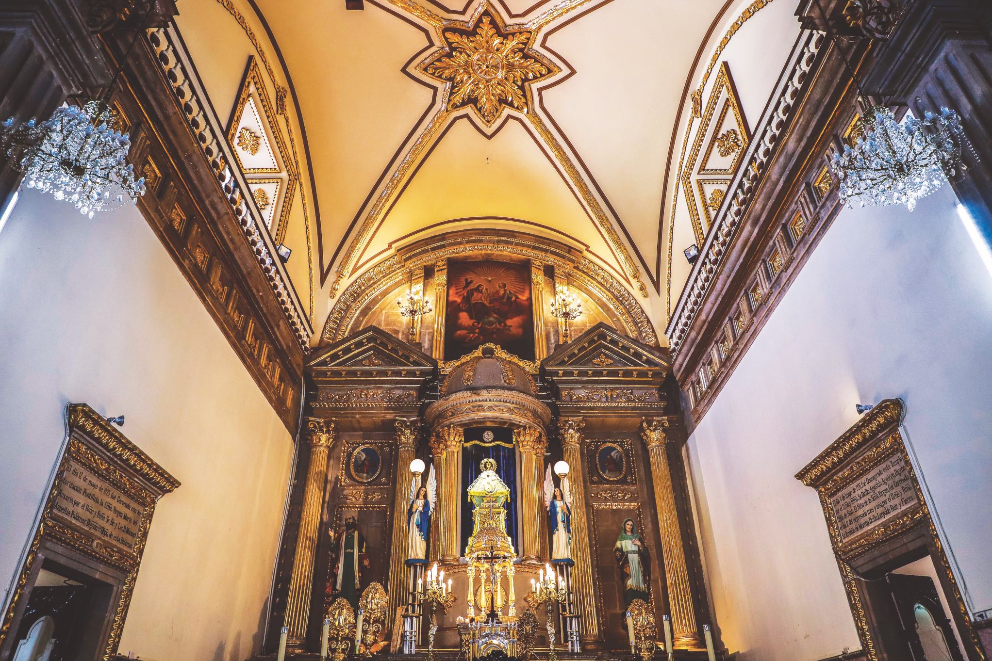 Portada de Basílica de Nuestra Señora del Rosario